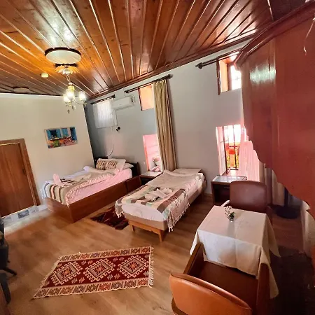 Sari Pansiyon Antalya