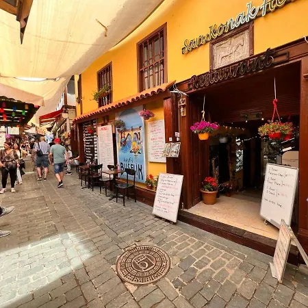 ホームステイ Sari